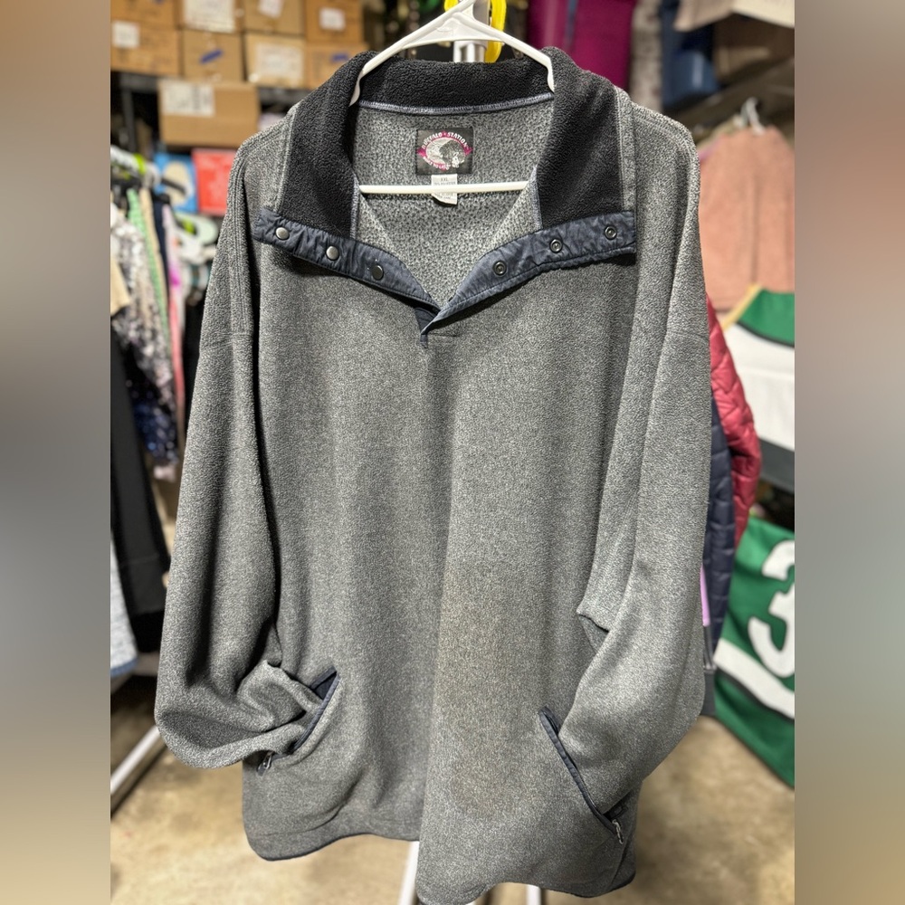 Men’s Buffalo Station grey pullover. Gently used. Great condition. XXL